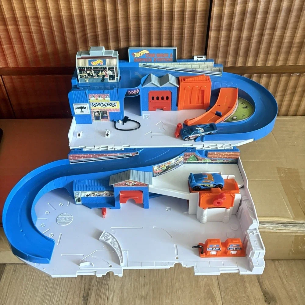 Vintage Retro Hot Wheels Stop And Go Car Wash and Service Station Center PlaySet